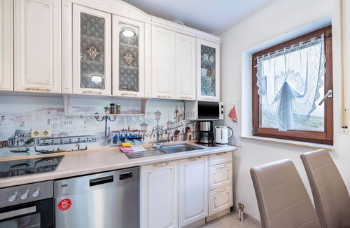 Bad Herrenalb Apartment | Apartment 'Rosa 2' with Balcony and Wi-Fi