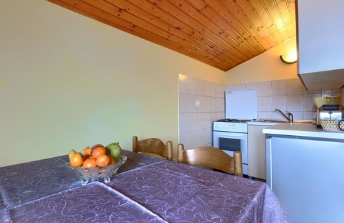 Valdebek Apartment | Apartment Ruža 2 by Interhome