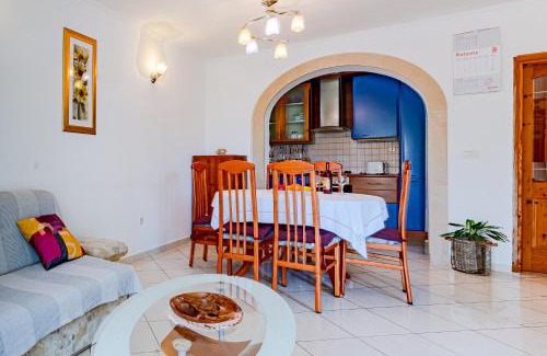 Cove Tri Zala (Zrnovo) Apartment | Apartment Ružica