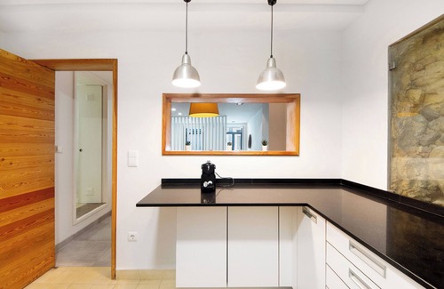Aveiro Apartment | Apartment 'São Roque Sweet Burgo - Studio' with Wi-Fi and Air Conditioning