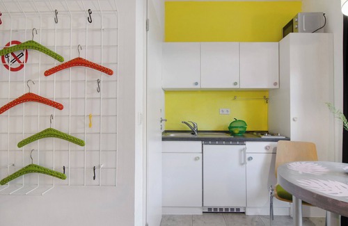 Ludwigshafen Apartment | Apartment 'Studio-in Der Atelierhaus' with Private Garden and Wi-Fi