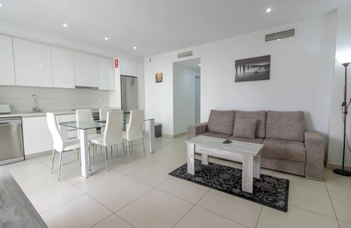 La Marina Apartment | Apartment Soleado with Shared Pool, Terrace & Wi-Fi