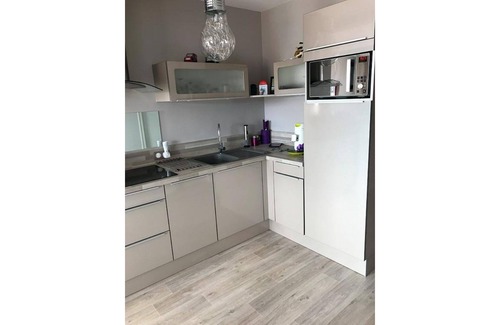Saint-Jean-de-Monts Apartment | Apartment ST JEAN Centre Ville Wifi Balcony Parking