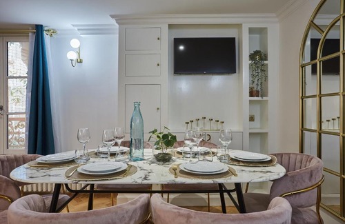 6th Arrondissement Apartment | Apartment Saint Germain des Près by Studio prestige