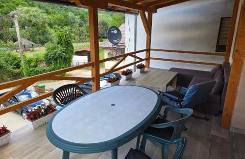Kulen Vakuf Apartment | Apartment Sajra