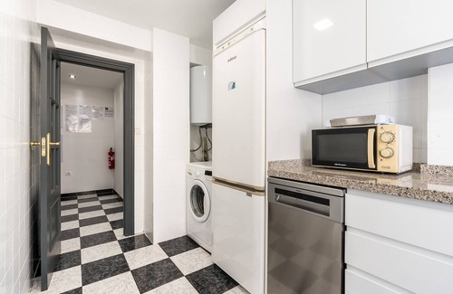 Zaidin Apartment | Apartment 'Salazar' with Balcony, Wi-Fi and Air Conditioning