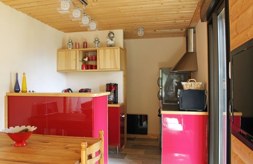 Les Angles Apartment | Apartment SAPIN in chalet overlooking Lake Matemale