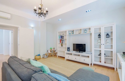 Centro / Baixa Villa | Apartment Saragossa - Three Bedroom Villa, Sleeps 8