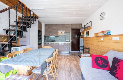 Albiez-le-Vieux Apartment | Apartment 'Schnoucky' with Mountain View, Balcony and Wi-Fi