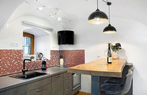 Passau Apartment | Apartment 'Schönauer Hof - Wohnung Paula' with Private Terrace, Wi-Fi and Air Conditioning