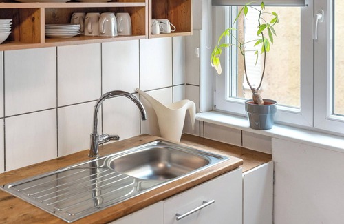 Schwanau Apartment | Apartment 'Schrammis Ferienwohnung - 2 Zimmer' with Shared Terrace, Garden and Wi-Fi