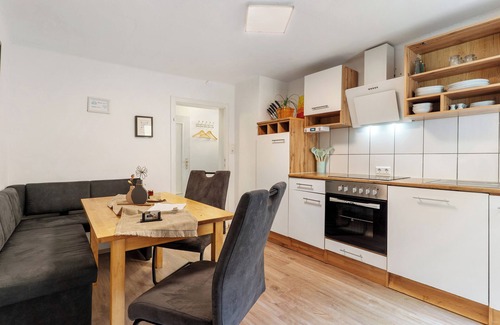 Schwanau Apartment | Apartment 'Schrammis Ferienwohnung - 2 Zimmer' with Shared Terrace, Garden and Wi-Fi
