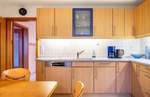 Oberwolfach Apartment | Apartment 'Schwarzwaldblick' with Mountain View, Shared Pool and Shared Garden