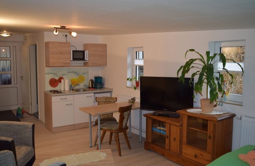 Leubnitz-Neuostra Apartment | Apartment Seebachstrasse