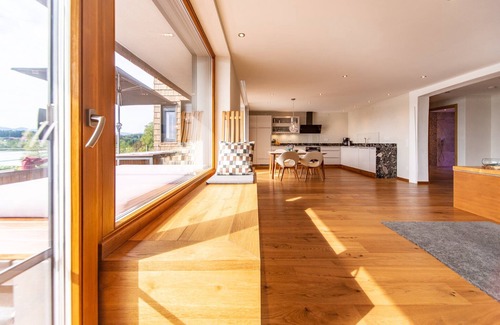 Pelham Apartment | Apartment "Seen-Sucht" with Lake View, Shared Garden & Wi-Fi