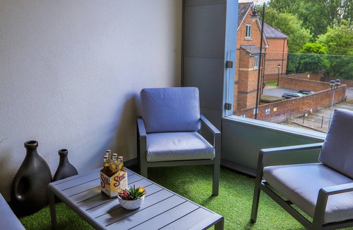 Shrewsbury Apartment | Apartment Seven
