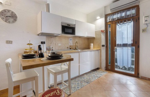 Corniglia Apartment | Apartment 'Silvia Nelle 5 Terre' with Private Terrace, Wi-Fi and Air Conditioning