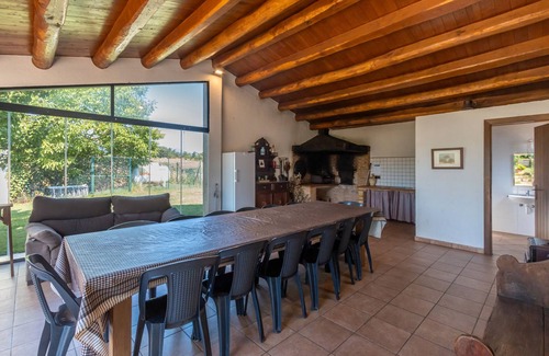 Vilobi d'Onyar Apartment | Apartment 'Simon' with Mountain View, Private Pool and Wi-Fi