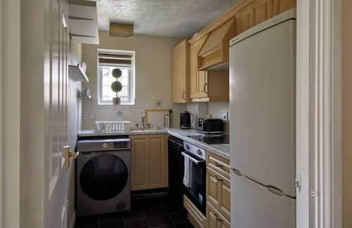 Docklands Apartment | Apartment - Sleeps 6 - Riverside - City Centre