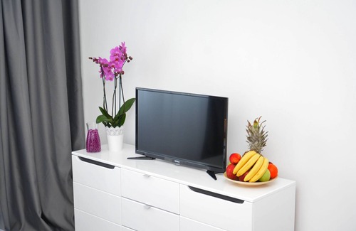 Tomicici Apartment | Apartment Small Oasis