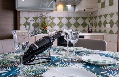 Giurdignano Apartment | Apartment Sole 2 with Shared Terrace, A/C & Wi-Fi