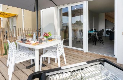 Mimizan-Plage Apartment | Apartment Soleil Couchant B03 by Interhome