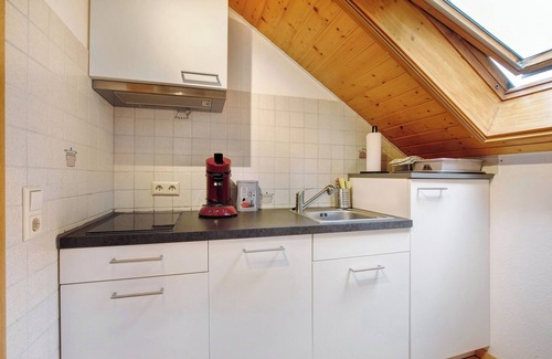 Bad Urach Apartment | Apartment 'Sonnenschein' with Shared Garden, Balcony and Wi-Fi