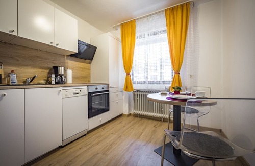 Gmain Apartment | Apartment Sophia, 60sqm, 1 bedroom, balcony with mountain view