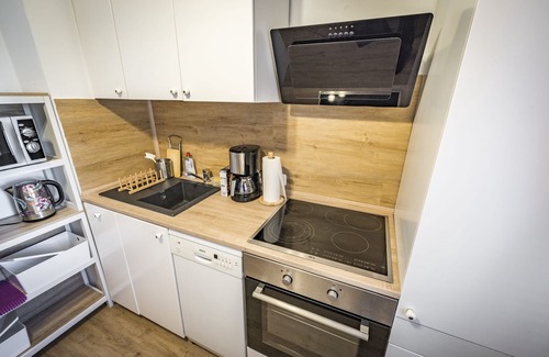 Gmain Apartment | Apartment Sophia, 60sqm, 1 bedroom, balcony with mountain view