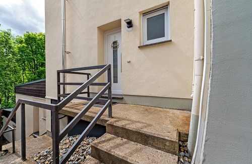 Pruem Apartment | Apartment 'St Wendel Zimmer8' with Wi-Fi