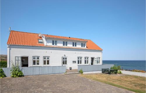 Sandvig Apartment | Apartment Strandpromenaden Allinge X