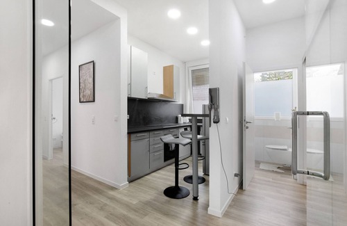 Goeppingen Apartment | Apartment 'Studio' with Mountain View, Shared Terrace and Wi-Fi