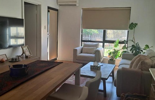 East Fremantle Apartment | Apartment-style townhouse in East Fremanle