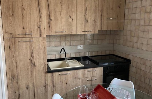 Terracina Apartment | Apartment 'Sweetlove' with Mountain View, Wi-Fi and Air Conditioning