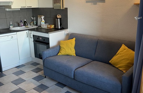 Saint-Cyprien Plage Apartment | Apartment T2 mezzanine sea view with swimming pool