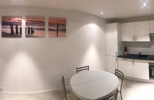 Annemasse Apartment | Apartment 'T2' with Wi-Fi