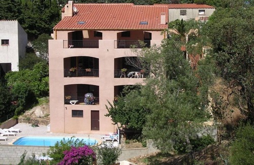 Banyuls-sur-Mer House | APARTMENT T3 in villa 4 faces in BANYULS on sea PARKING CLOS