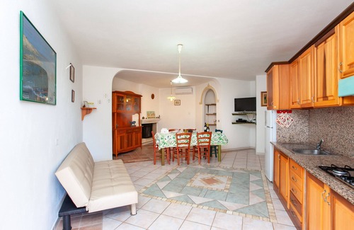 Sos Alinos Apartment | Apartment "Tamerice" with Terraces & Wi-Fi