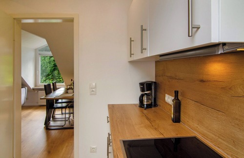 Altengroden Apartment | Apartment 'Tautraum Suite Mit Whirlpool' with Wi-Fi