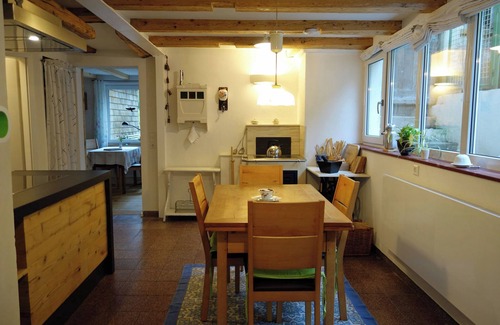 Guetenbach Apartment | Apartment 'Teich 11, 126 sqm' with Shared Terrace, Garden and Wi-Fi