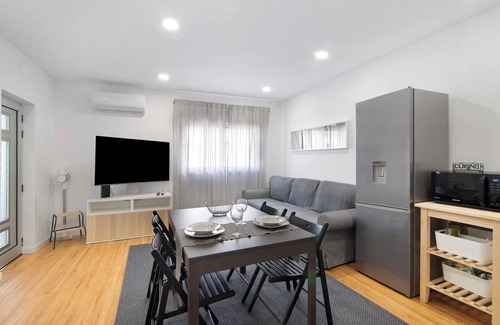 Vila Real Santo Antonio Apartment | Apartment "Telmus Villa" with Sea View, Private Terrace & Wi-Fi