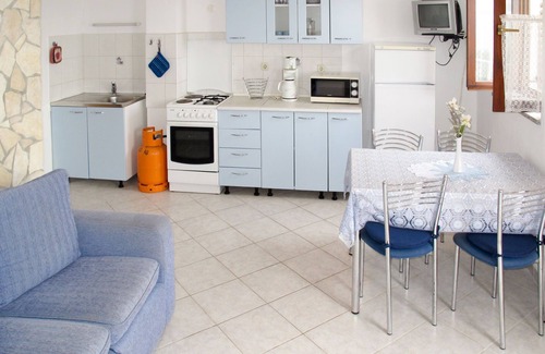 Drenje Apartment | Apartment Teo by Interhome
