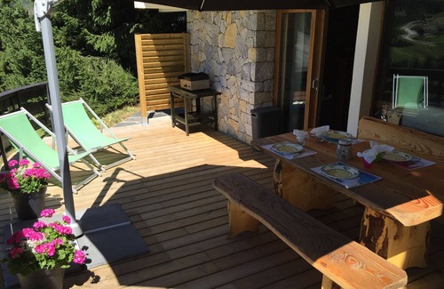 La Clusaz Apartment | APARTMENT TERRACE AT THE FOOT OF THE SLOPES DEPARTURE AND RETURN BY SKI IF SUFFICIENT SNOW