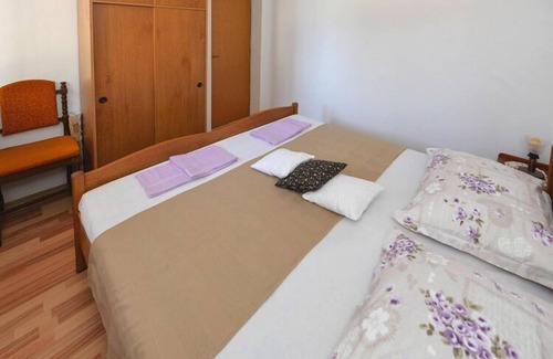 Lun Apartment | Apartment Tiara, Lun close to the beach