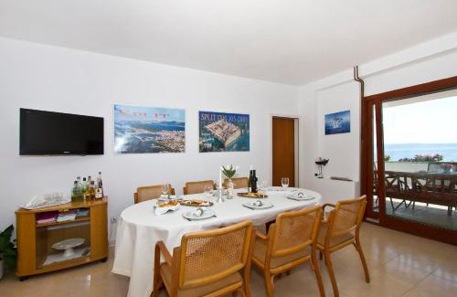 Podstrana Apartment | Apartment Topic near the beach