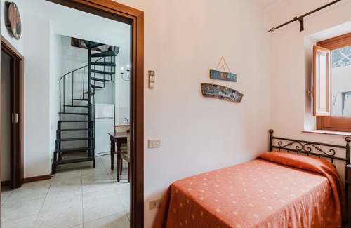 Custonaci Other | Apartment 'Torchio' with Shared Garden, Wi-Fi and Air Conditioning