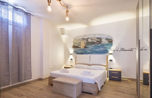 Sassari Apartment | Apartment 'Torre Di Abbacurrente' with Wi-Fi and Air Conditioning