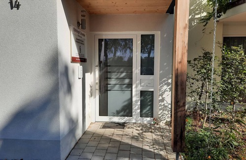 Umkirch Apartment | Apartment 'Tuniberg' with Wi-Fi