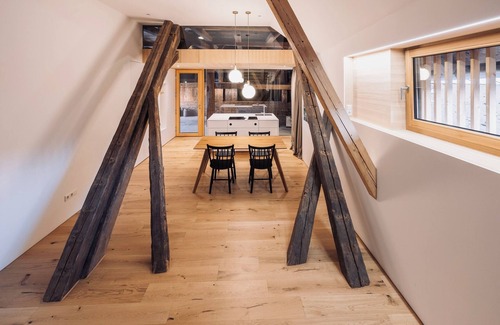 Unterkirnach Apartment | Apartment 'Under the Linden' with Shared Terrace, Communal Garden and Wi-Fi