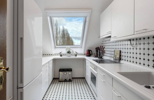 Moos Apartment | Apartment 'Untersee' with Lake View, Private Terrace and Wi-Fi